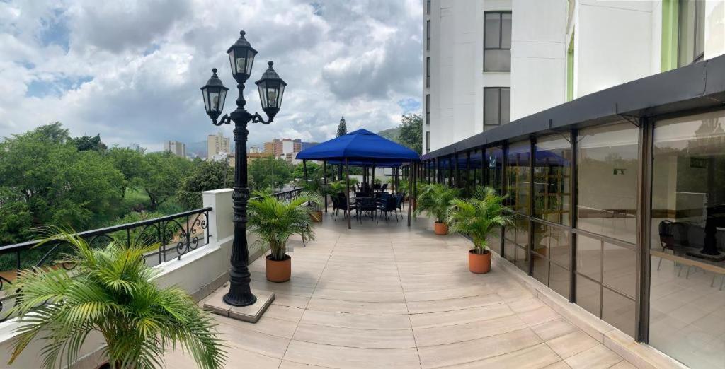 Club De Bienestar Ilar Bulevar Del Rio Cali Dış mekan fotoğraf