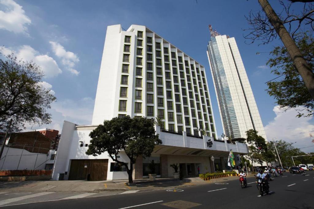 Club De Bienestar Ilar Bulevar Del Rio Cali Dış mekan fotoğraf